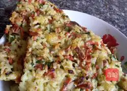 Illustration of how to make leftover rice and egg pancakes 4