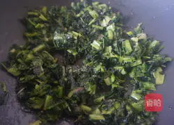  Recipe for Braised Rice with Lettuce Leaves and Broad Beans 3