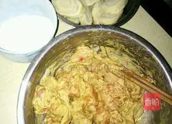 Illustration of how to make fried steamed buns and chicken legs 2