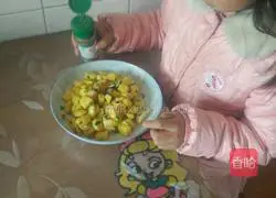 Gold Illustration of how to make steamed buns 8