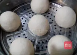 Illustration of how to make white flour steamed buns 10