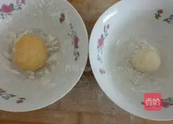 Sunflower Buns Illustration of how to do it 6