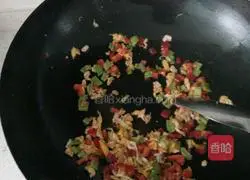 Illustration of two-color pepper and egg fried rice 2