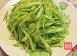 Illustration of how to make spicy noodles 2