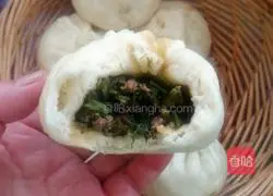 Illustration of how to make large steamed buns with sweet potato filling 14
