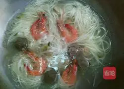 Beef Noodle Soup Recipe Illustration 4