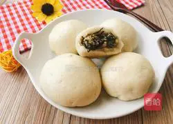 Illustration of how to make steamed buns with dried plums, vegetables and meat 19