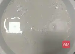 Illustration of how to make chive pancake rolls 6