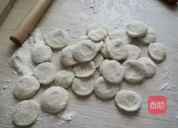 Illustration of how to make leek and egg dumplings 5