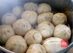 Illustration of how to make steamed buns with meat and beans in sauce 10