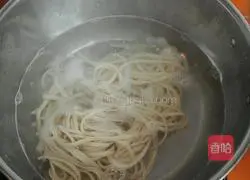 Illustration of how to make sesame sauce noodles 5