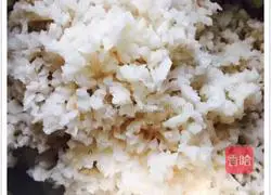 Illustration of making dumplings stuffed with celery and lotus root 3