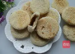Illustration of how to make hollow sesame cakes 15