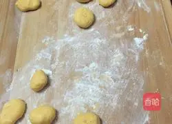 Illustration of how to make pumpkin buns 3