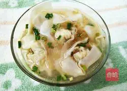 Illustration of how to make chicken stuffed wontons 9