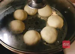 Illustration of how to make steamed buns with dried plums, vegetables and meat 16