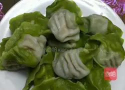 Illustration of how to make Jade Baicai Dumplings 4