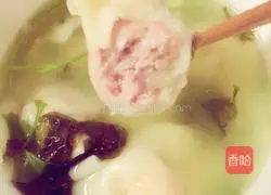 Illustration of how to make fresh meat and shrimp wontons 14