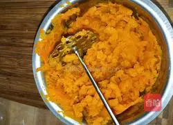 Pumpkin steamed buns Practice illustration 2