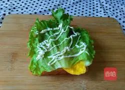 Illustration of making bean paste and toast sandwich 7