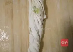 Thousand-layer scallion pancake recipe 9