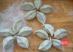 Dumplings stuffed with fennel.Recipe 4