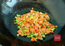 Illustration of how to make noodles with oyster sauce and tomato sauce 6