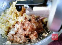 Sauerkraut stuffing Illustration of how to do it 6