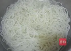 Illustration of how to make vegetable fried noodles 3