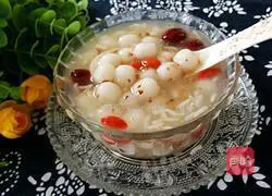 Illustration of how to make sweet-scented osmanthus rice wine dumplings 5