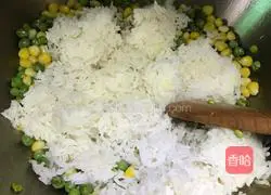 Illustration of how to make preserved fried rice 6