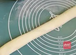 Illustration of how to make Shanghai snack fried steamed buns 3