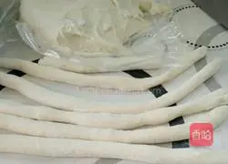 Illustration of how to make Enping's special salty glutinous rice balls 3