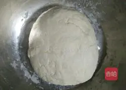 Illustration of how to make pickled cabbage buns 3