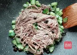 Illustration of how to make happy fried noodles 9