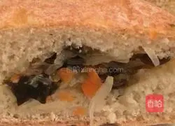 Illustration of how to make sandwich pancakes 7