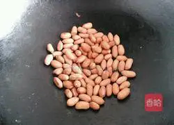 Illustration of how to make glutinous rice balls with peanut and mung bean paste 1