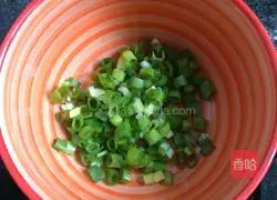 Illustration of how to make carrot fried rice 4