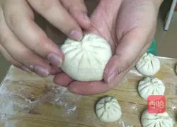 Illustration of how to make meat buns 4