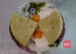 Illustration of how to make crispy green onion pancake 14