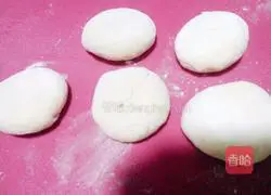 Illustration of how to make pork buns 5