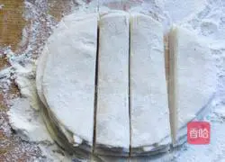 Illustration of how to make clam noodles made of dumpling skins 6
