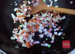 Illustration of how to make potato and ham braised rice 6