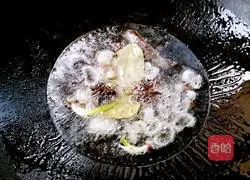 Illustration of how to make scallion oil noodles 2