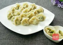 Illustration of how to make zucchini and egg dumplings 21