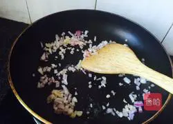 Illustration of how to make lasagna made of dumpling skins 5