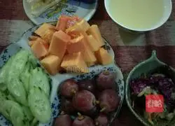 Illustration of how to make egg and meat floss sandwich 11