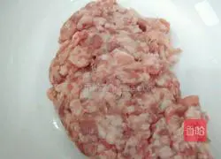 Illustration of how to make dumplings stuffed with squid and three delicacies 4