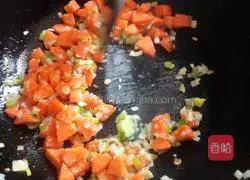 Illustration of how to make ham, vegetable and egg fried rice 7