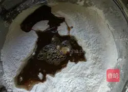 Illustration of how to make flowering brown sugar steamed buns 2